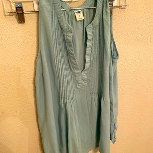 💙 OLD NAVY LIGHT BLUE BLOUSE